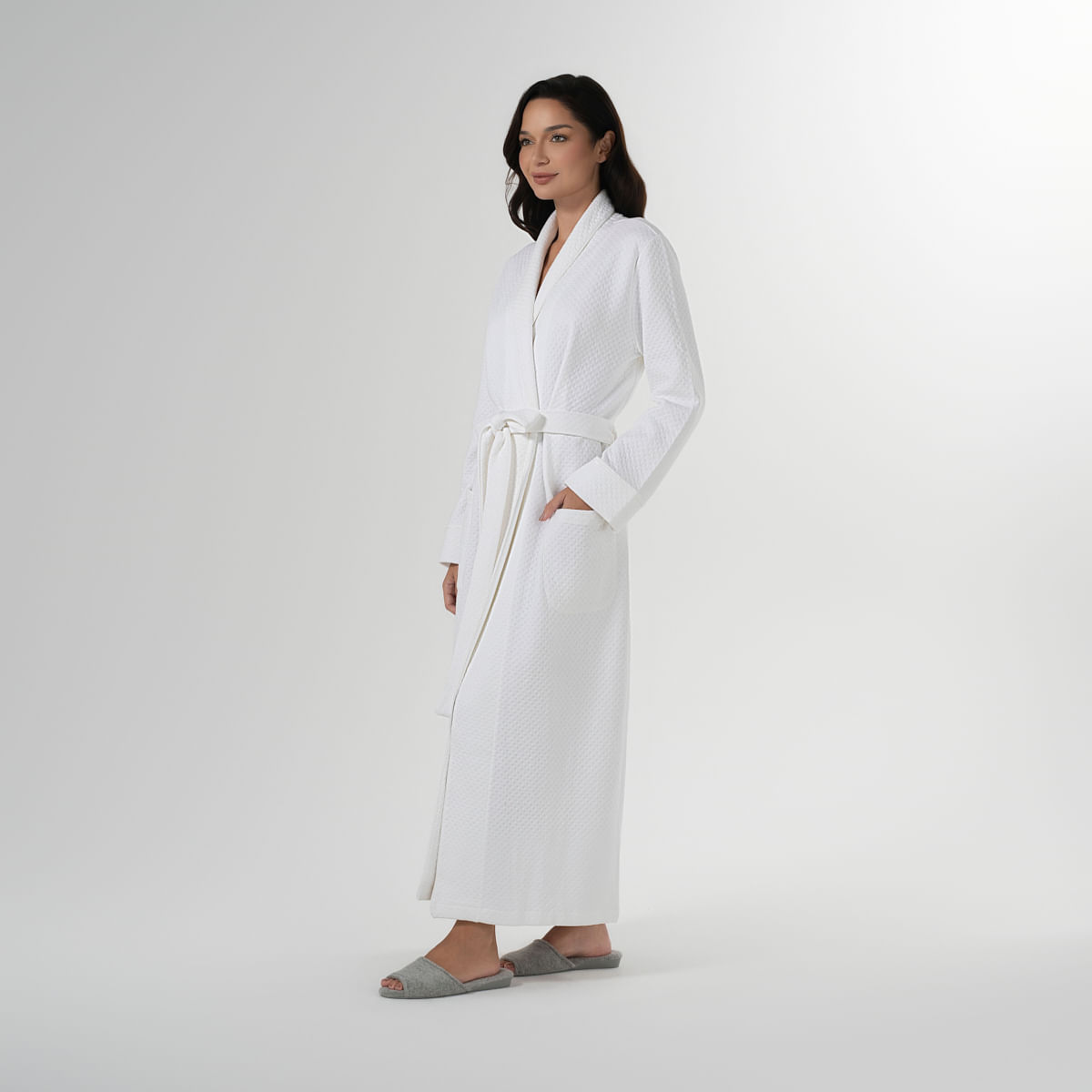 06 04 0013 Robe Maison Longo Branco 010